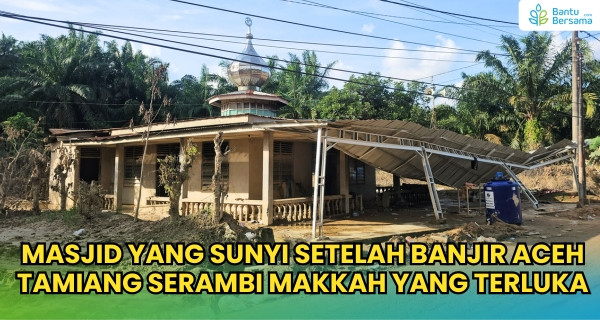 Sebulan Berlalu, Masjid Salman Al-Farisi Masih Terkubur Lumpur